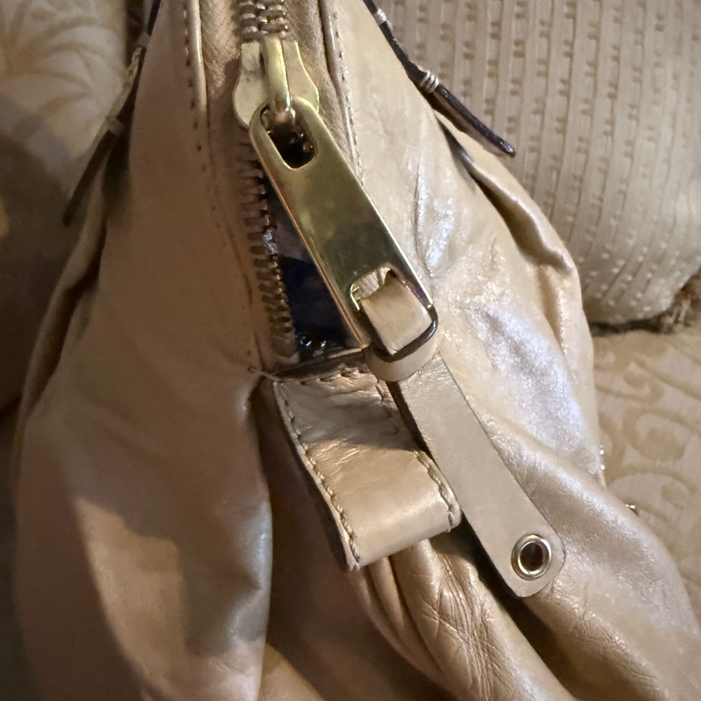 Marc Jacobs Stam bag in quilted beige leather preowned - Picture 15 of 16